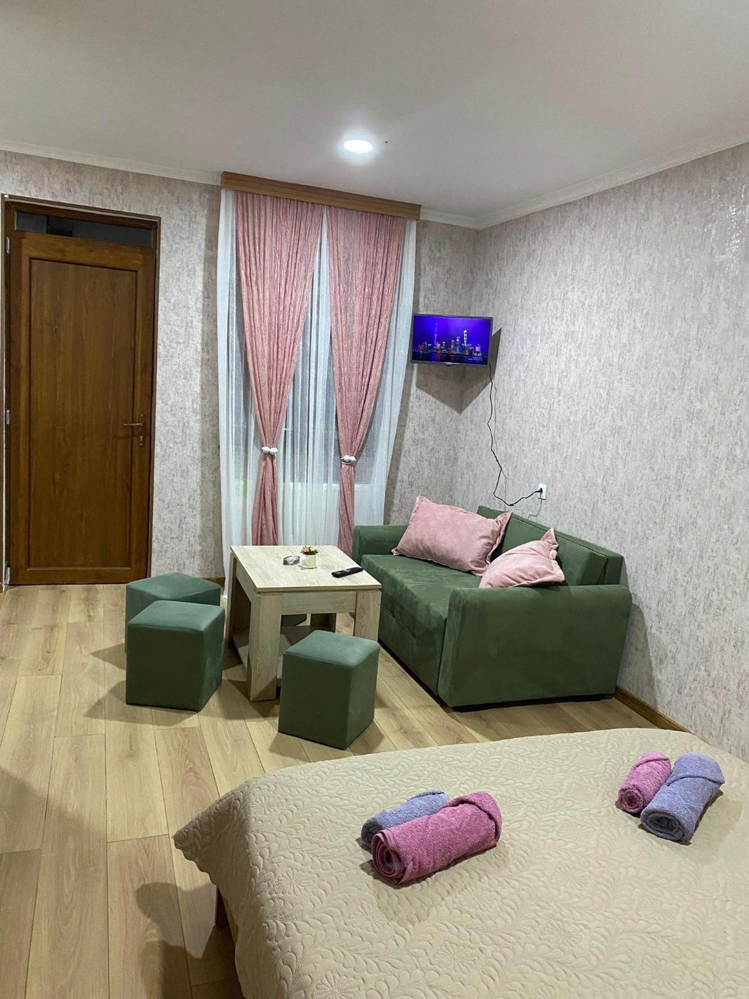 Guest House Borjomula Borjomi Ruang foto